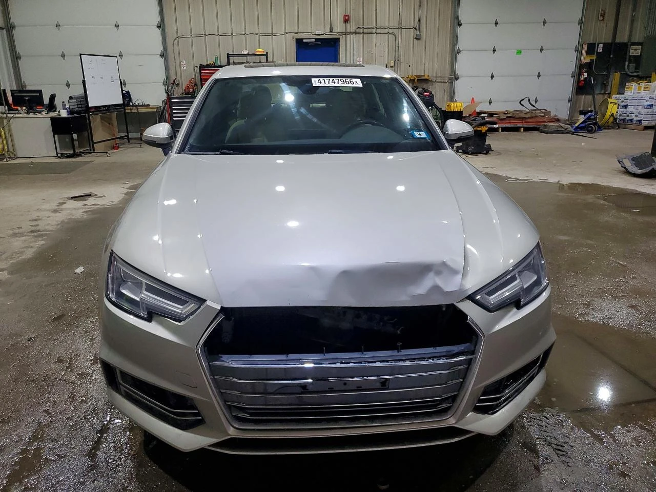 Audi A4 2.0l Premium Plus, снимка 5 - Автомобили и джипове - 54705929