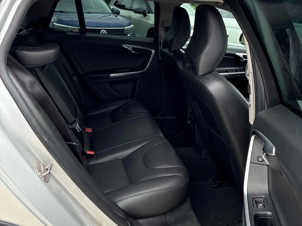 Volvo V60 Cross Country * T5 * CARFAX * БЕЗ ПЪРВОНАЧАЛНА ВНОСКА, снимка 15 - Автомобили и джипове - 55470693