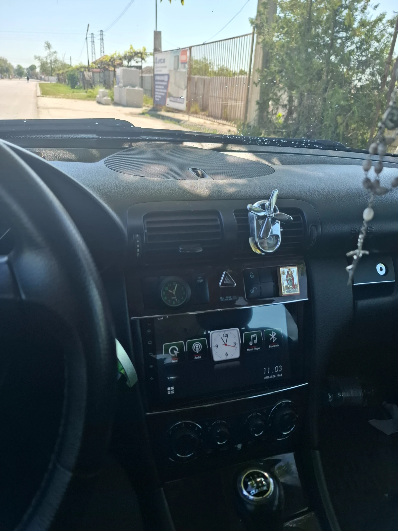 Mercedes-Benz 200, снимка 2 - Автомобили и джипове - 55605388