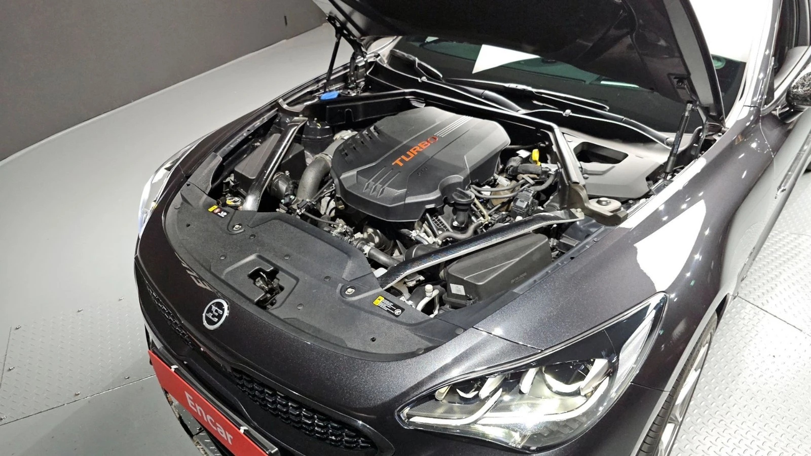 Kia Stinger 3.3Т GT * ОБДУХ* AWD* 360* HUD* PANO* АВТОКРЕДИТ, снимка 6 - Автомобили и джипове - 55616102