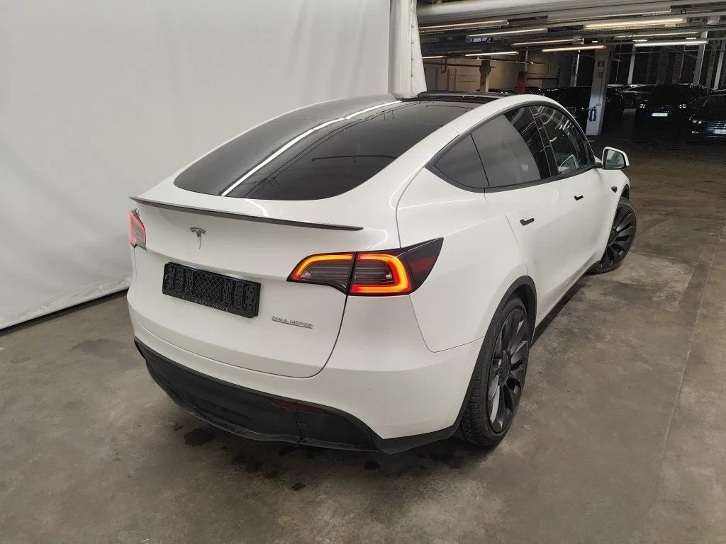 Tesla Model Y Performance Dual Motor LED Leather Navi, снимка 6 - Автомобили и джипове - 56356981