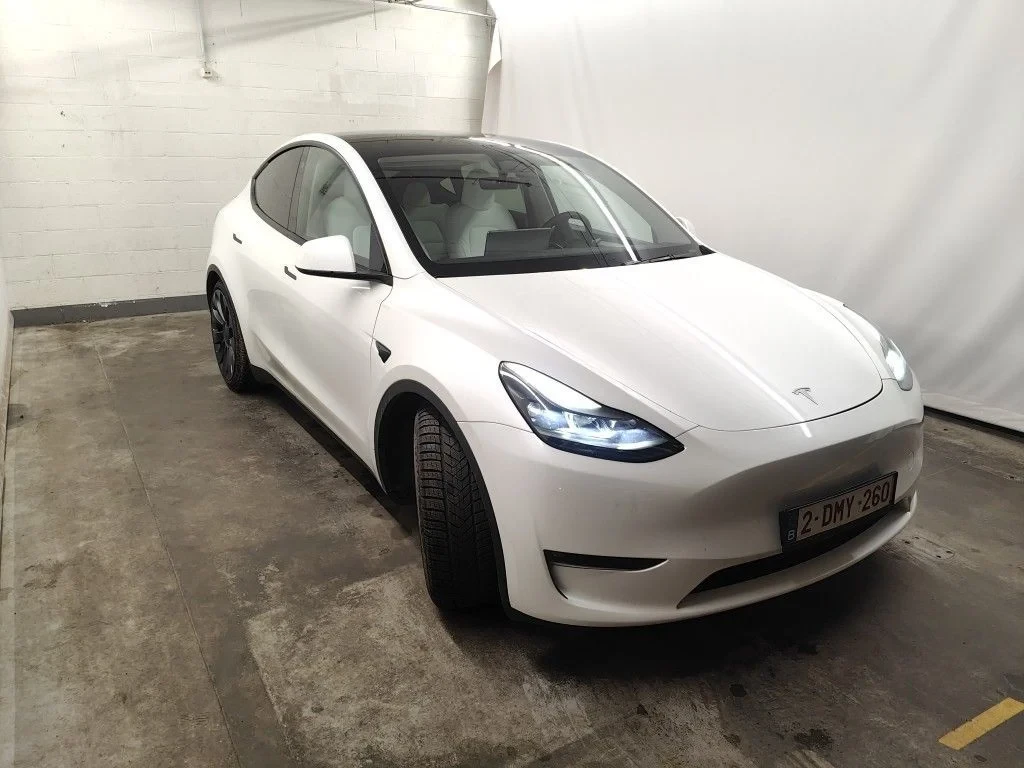 Tesla Model Y Performance Dual Motor LED Leather Navi, снимка 3 - Автомобили и джипове - 56356981
