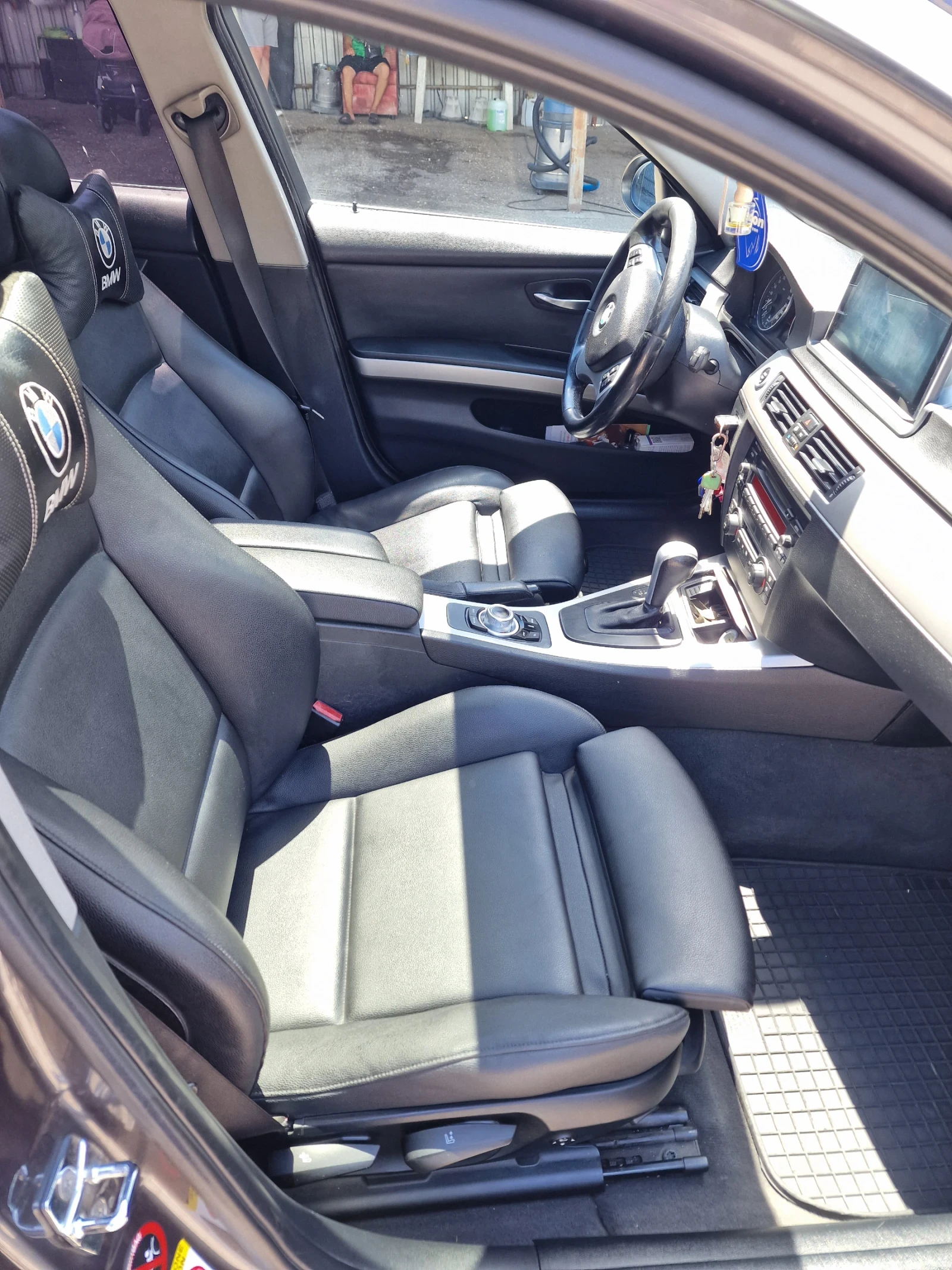 BMW 330, снимка 10 - Автомобили и джипове - 56403400