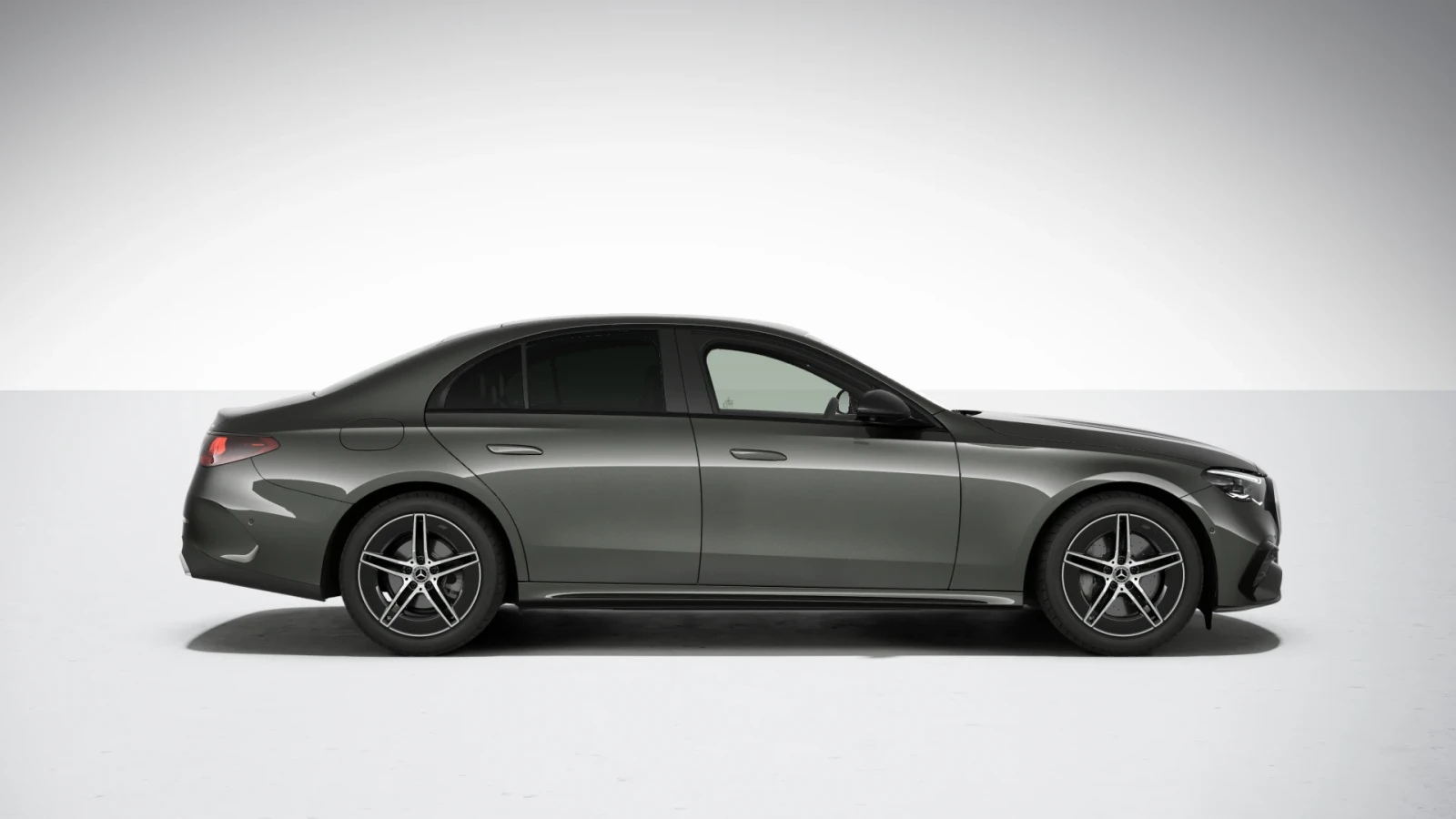 Mercedes-Benz E 220 d 4MATIC, снимка 3 - Автомобили и джипове - 56606340