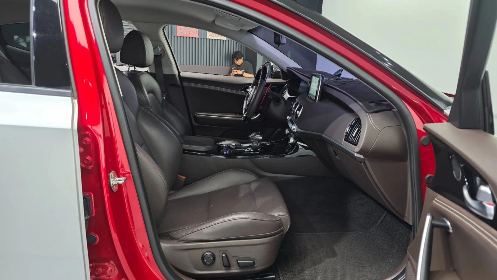 Kia Stinger, снимка 11 - Автомобили и джипове - 56689480