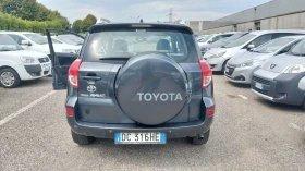 Toyota Rav4 2.2 d-4d 136kc 4х4, снимка 6
