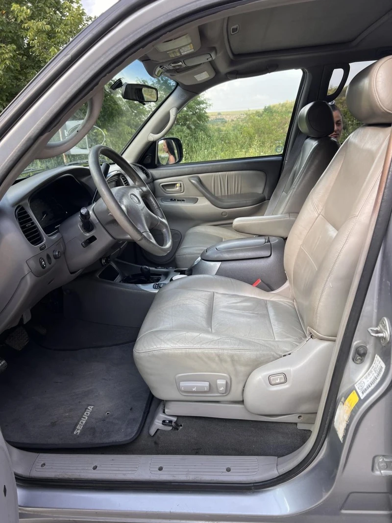 Toyota Sequoia 4, 7 V8, снимка 11 - Автомобили и джипове - 48020906