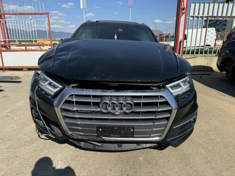 Audi Q5 2.0, снимка 2 - Автомобили и джипове - 46893235