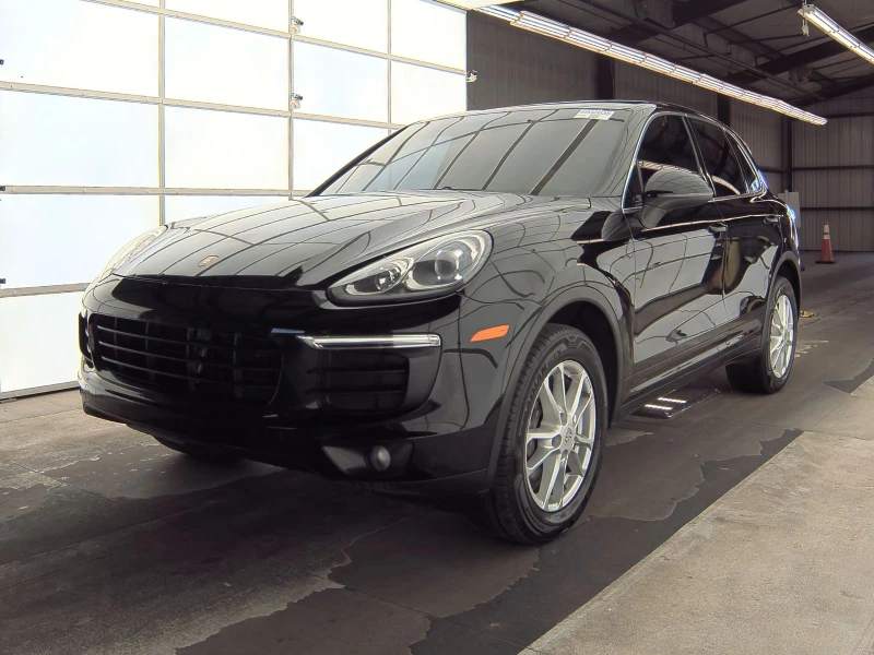 Porsche Cayenne facelift* подгрев* камера* памет* от представителс, снимка 2 - Автомобили и джипове - 48512144