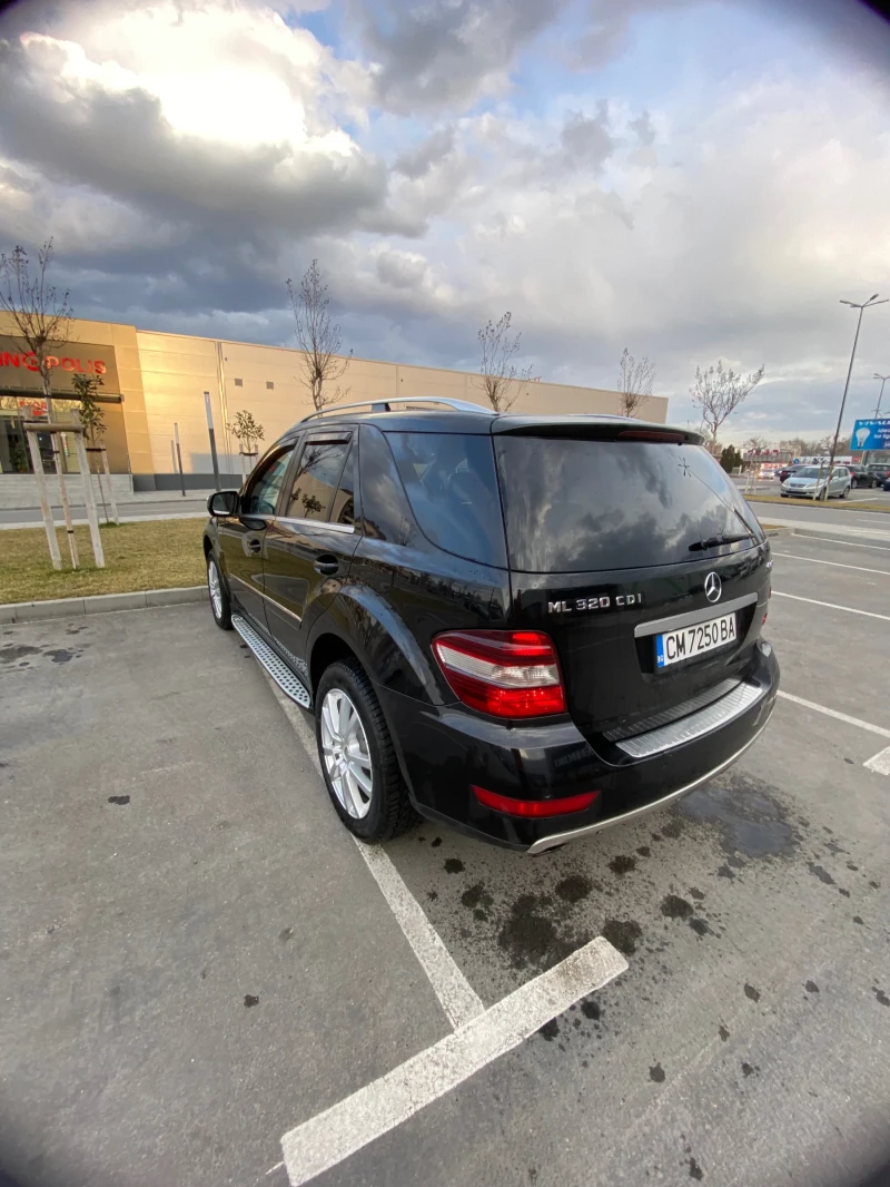 Mercedes-Benz ML 320 Facelift 7 G TRONIC, снимка 3 - Автомобили и джипове - 49523100