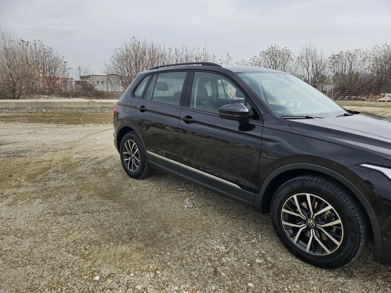 VW Tiguan, снимка 3 - Автомобили и джипове - 49468239