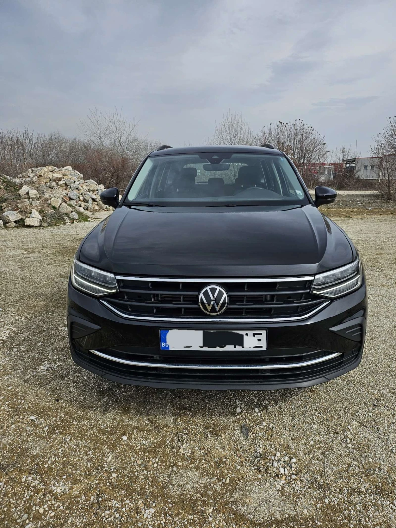 VW Tiguan, снимка 1 - Автомобили и джипове - 49468239