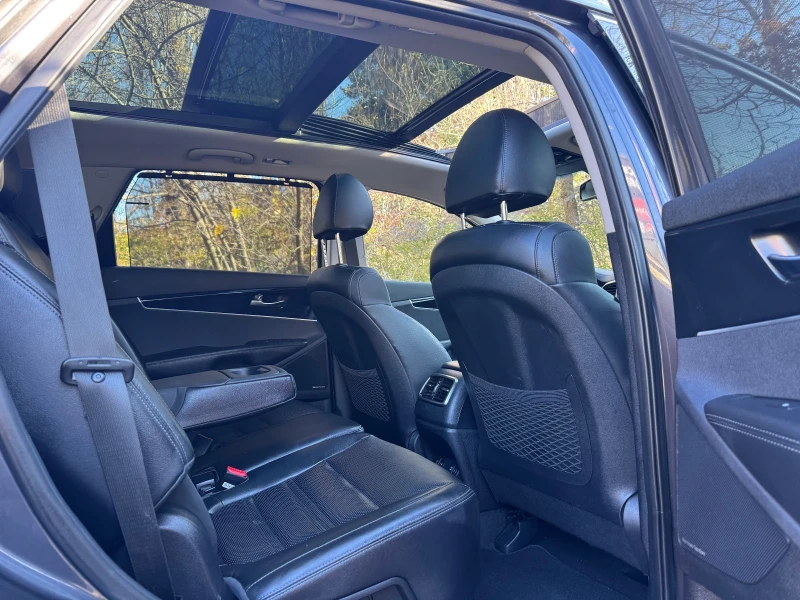 Kia Sorento 46200км* FACE* 6+ 1* КОЖА* ПОДГРЕВ* ПАНОРАМА* , снимка 10 - Автомобили и джипове - 52528841