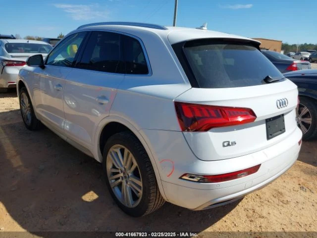 Audi Q5 2.0T PREMIUM PLUS * ЛИЗИНГ*  - изображение 3