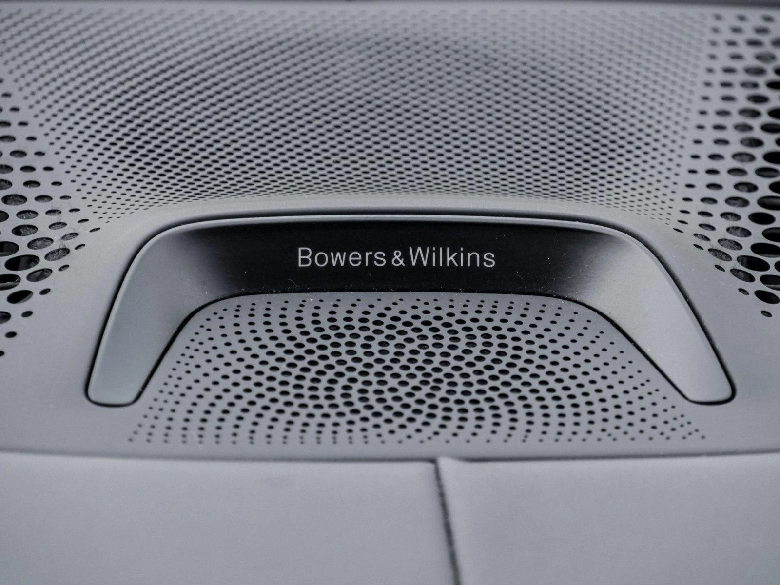 BMW X7 M60i CARBON B&W PANO HEAD UP 360  - изображение 6