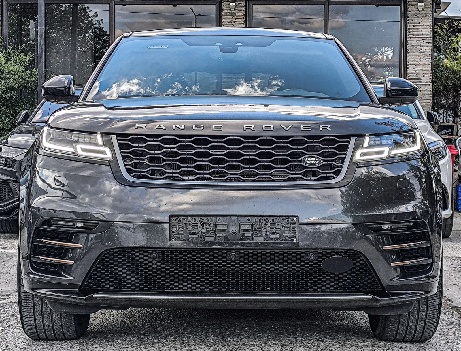 Land Rover Range Rover Velar 2.0D R-DYNAMIC  - изображение 2