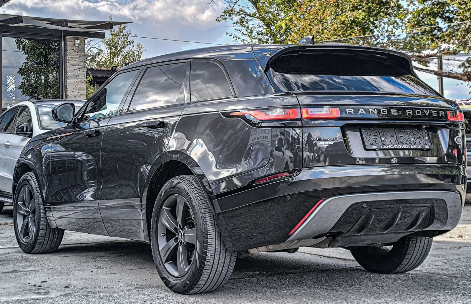 Land Rover Range Rover Velar 2.0D R-DYNAMIC  - изображение 4