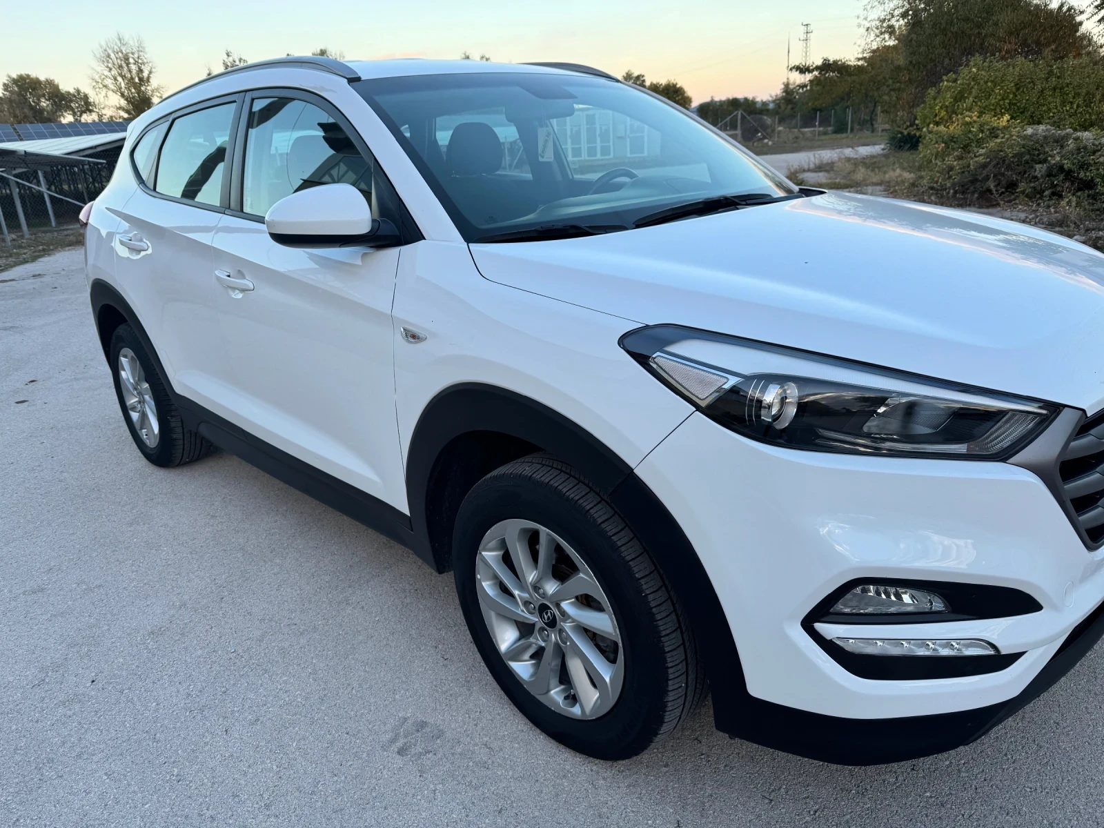 Hyundai Tucson 1.7CRDI Нави, Камера - изображение 2