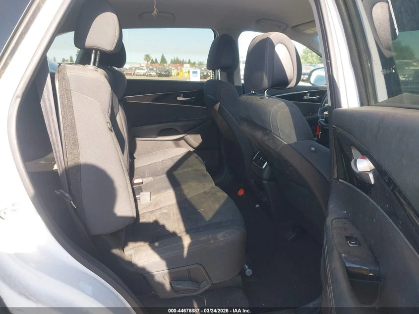 Kia Sorento 2.4L I-4 DI, DOHC, VVT, 185HP Front Wheel Drive | Mobile.bg � ����������� 8