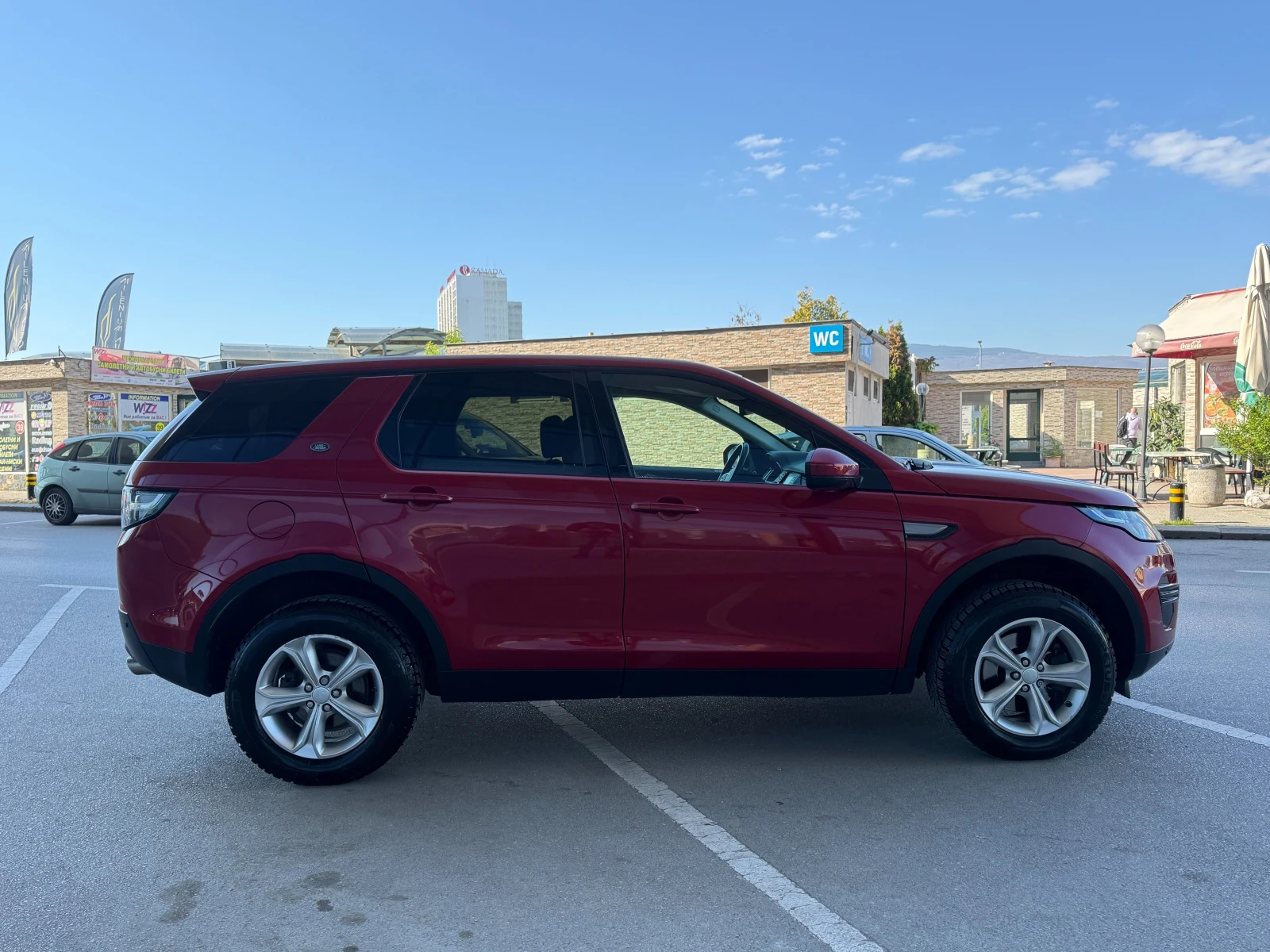 Land Rover Discovery Sport 6 МЕСЕЦА ГАРАНЦИЯ/2.0D 180к.с. 7 Местен/Автоматик, снимка 5 - Автомобили и джипове - 54425259
