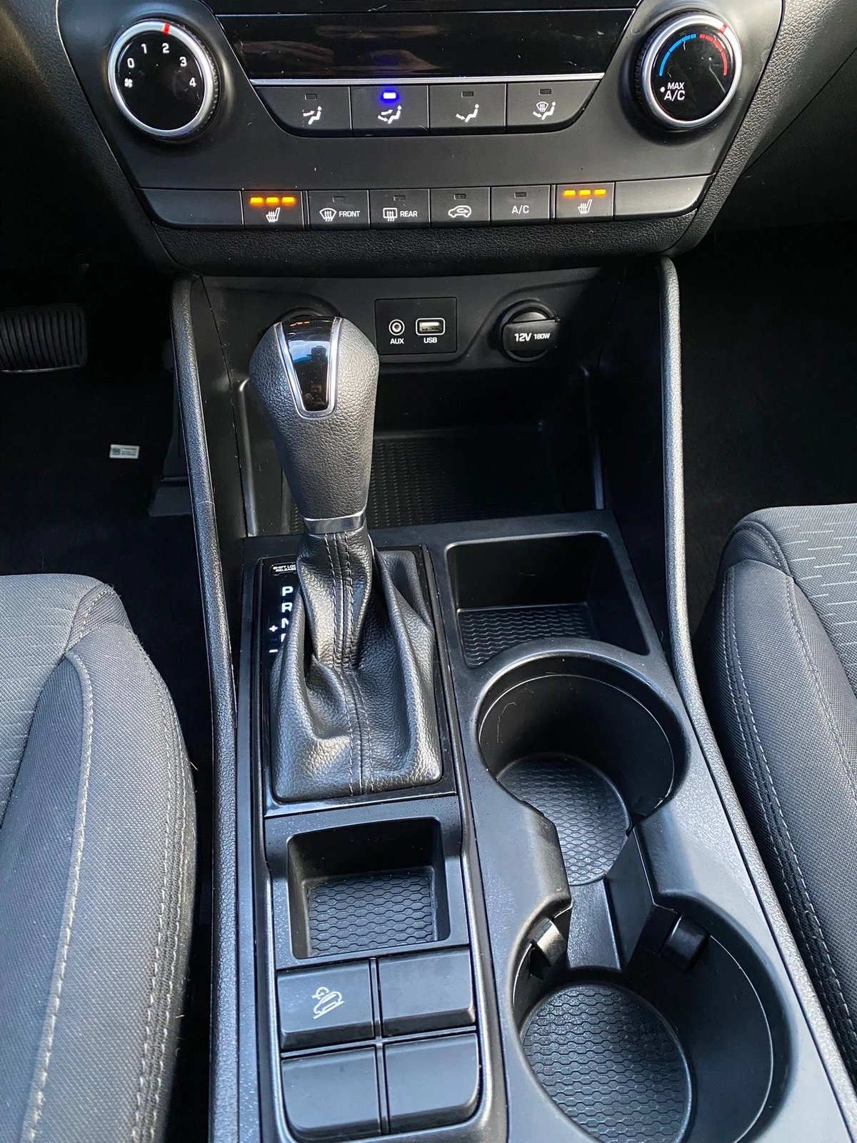 Hyundai Tucson AWD SE* ПОДГРЕВ* КАМЕРА* KEYLESS* 66k km, снимка 14 - Автомобили и джипове - 54648067