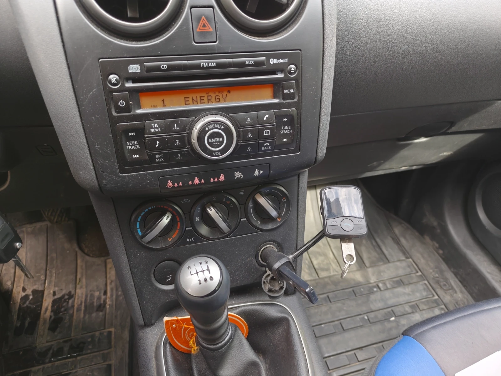 Nissan Qashqai, снимка 10 - Автомобили и джипове - 54649869