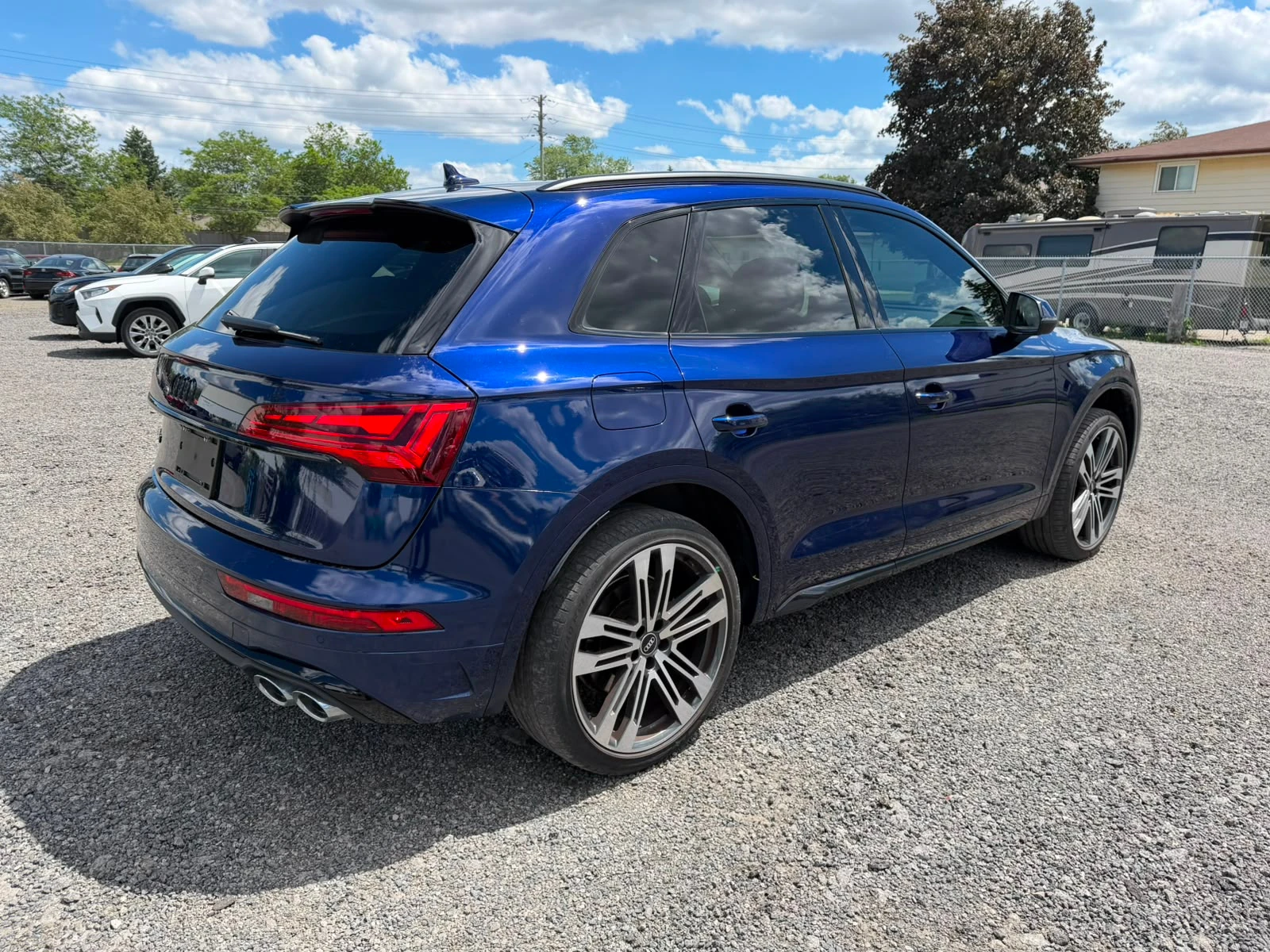 Audi SQ5 Technik/B&O/Pano/Distronic/360, снимка 6 - Автомобили и джипове - 54973007