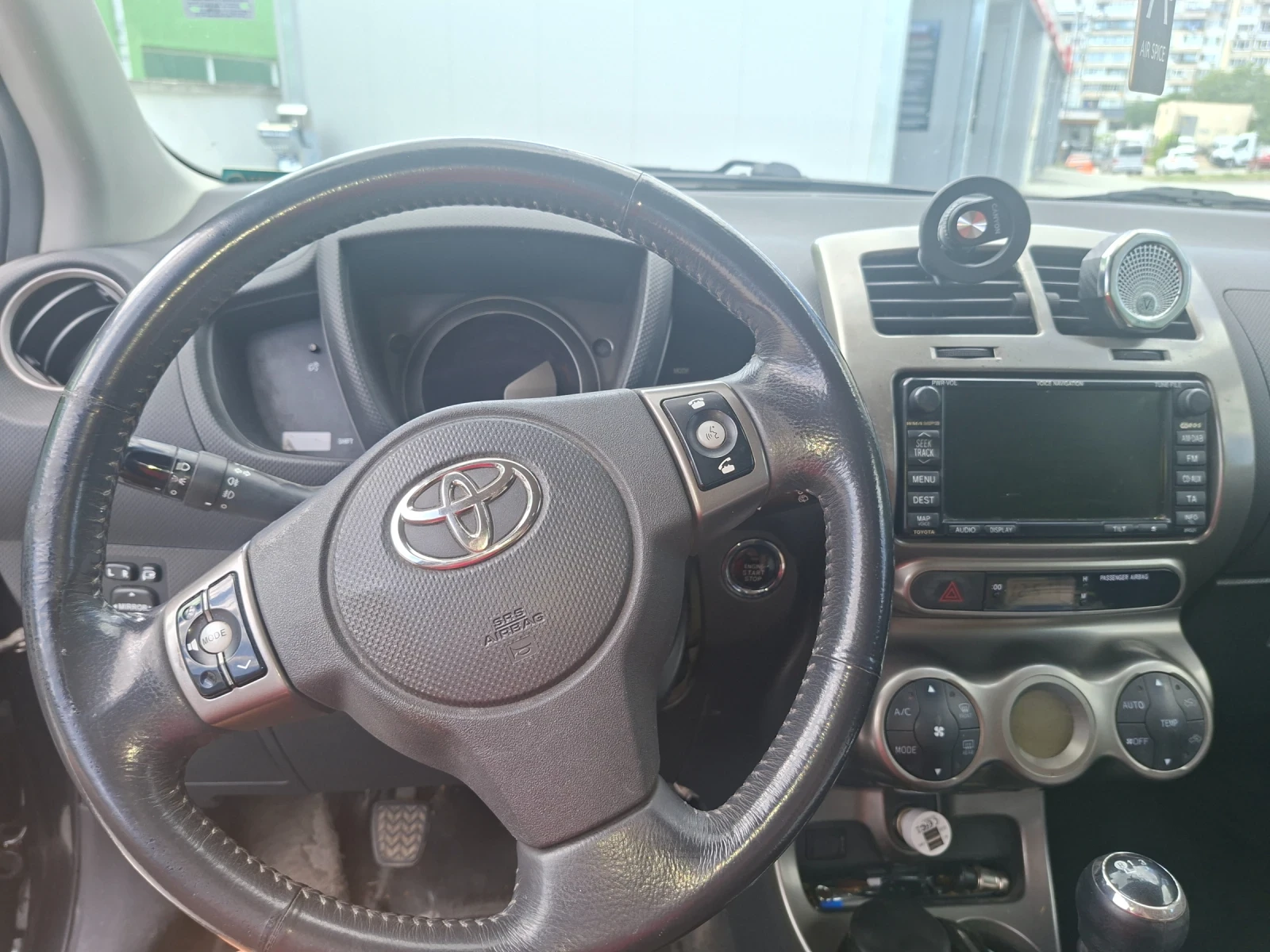 Toyota Urban Cruiser, снимка 5 - Автомобили и джипове - 55679486