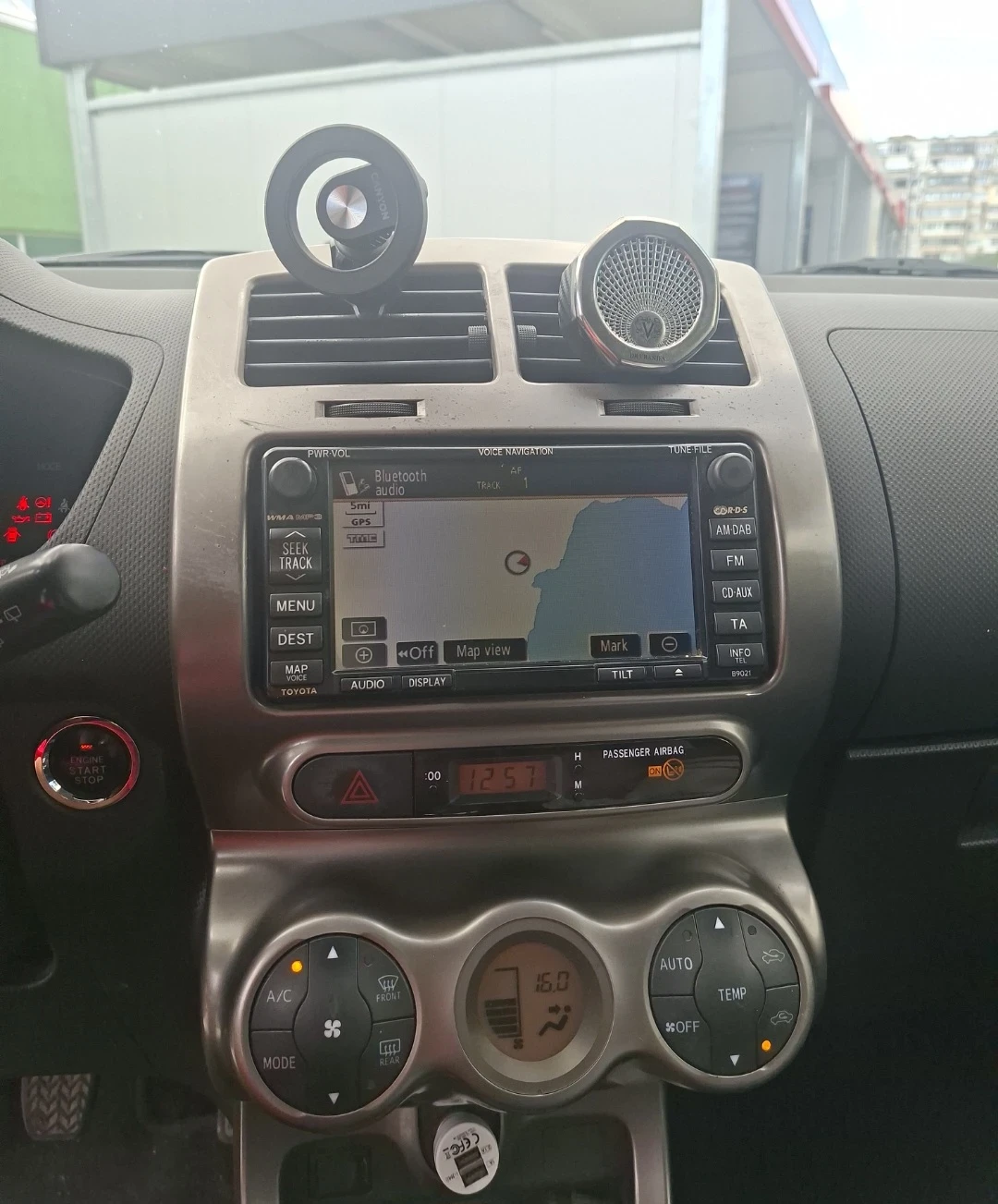 Toyota Urban Cruiser, снимка 6 - Автомобили и джипове - 55679486