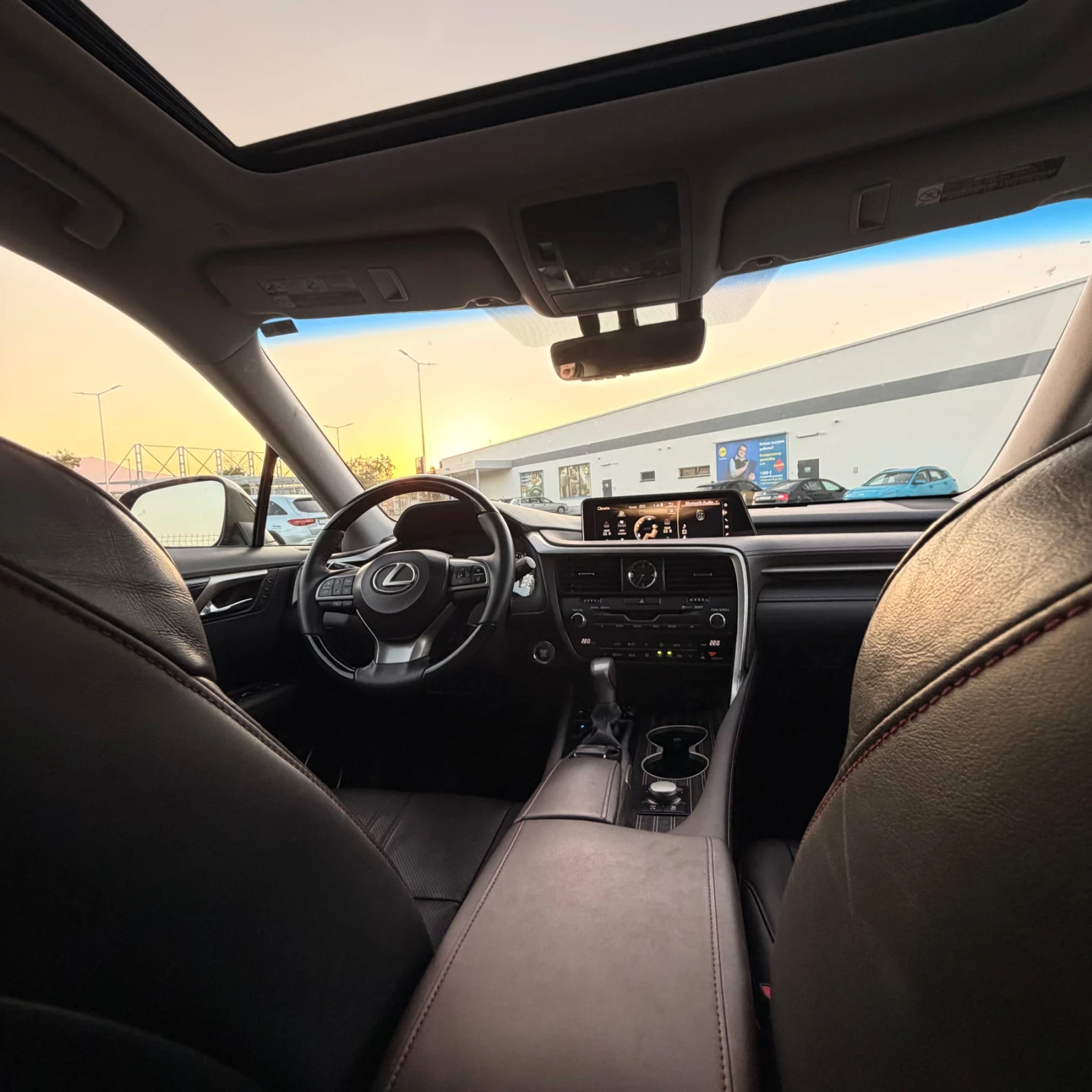 Lexus RX 350, снимка 16 - Автомобили и джипове - 56051236