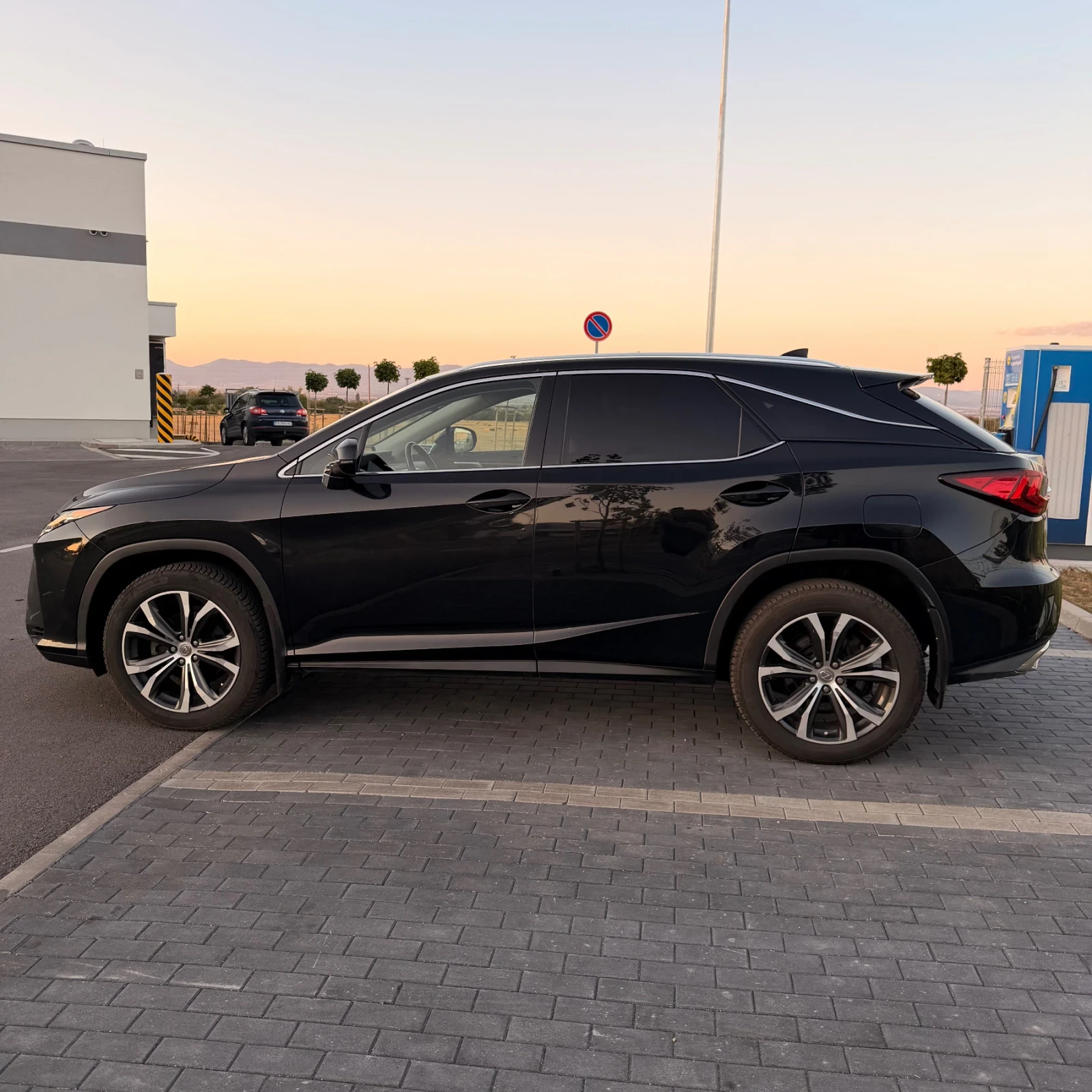 Lexus RX 350, снимка 7 - Автомобили и джипове - 56051236