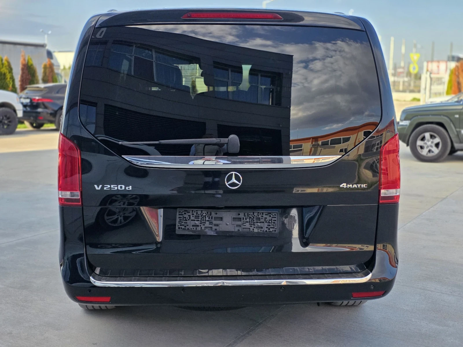 Mercedes-Benz V 250 Екстра Long 4matic euro6 100%удобрение за лизинг, снимка 6 - Бусове и автобуси - 54143074