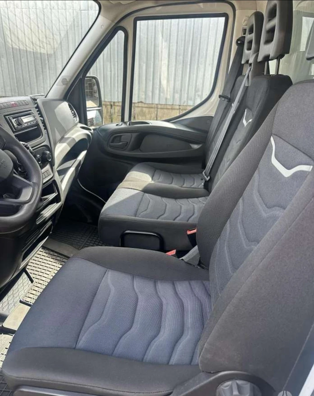 Iveco 35c15 КАТ Б 8pal, снимка 9 - Бусове и автобуси - 56065061
