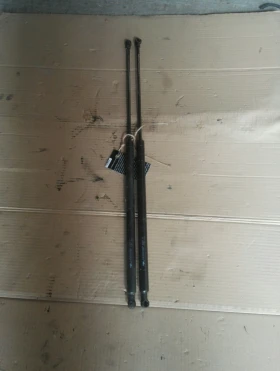 Амортисьори заден капак Ситроен Ксара Пикасо