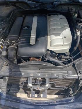 Mercedes-Benz E 320, снимка 5