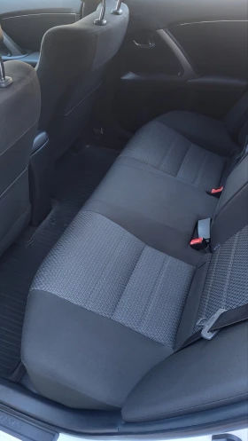 Toyota Avensis 1.8i - 8000 € / 15646.64 лв. - 73301240 8