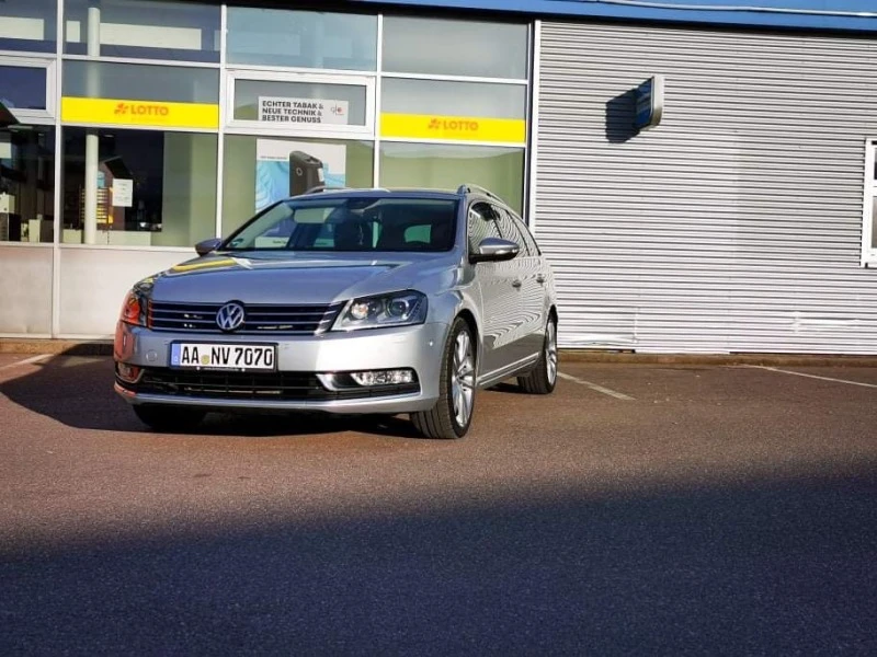 VW Passat 2.0 TDI / HIGHLINE / , снимка 17 - Автомобили и джипове - 47035420