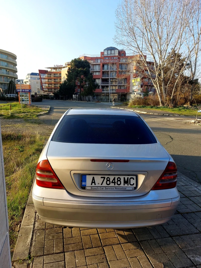 Mercedes-Benz C 220, снимка 8 - Автомобили и джипове - 47348248