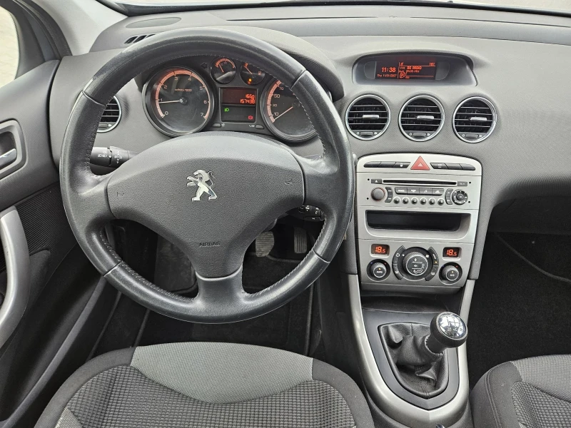 Peugeot 308 1.6i FACELIFT swiss edition , снимка 11 - Автомобили и джипове - 47844463