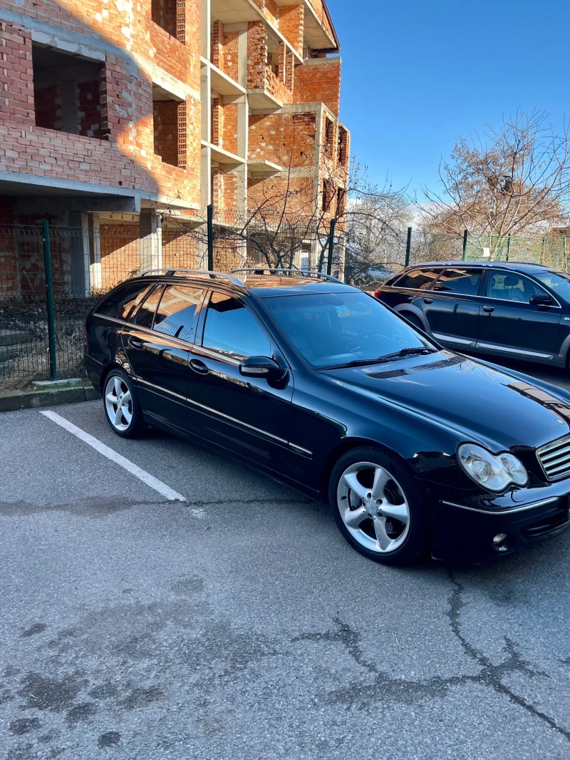 Mercedes-Benz C 220 Avangarde sport package facelift , снимка 2 - Автомобили и джипове - 48323009