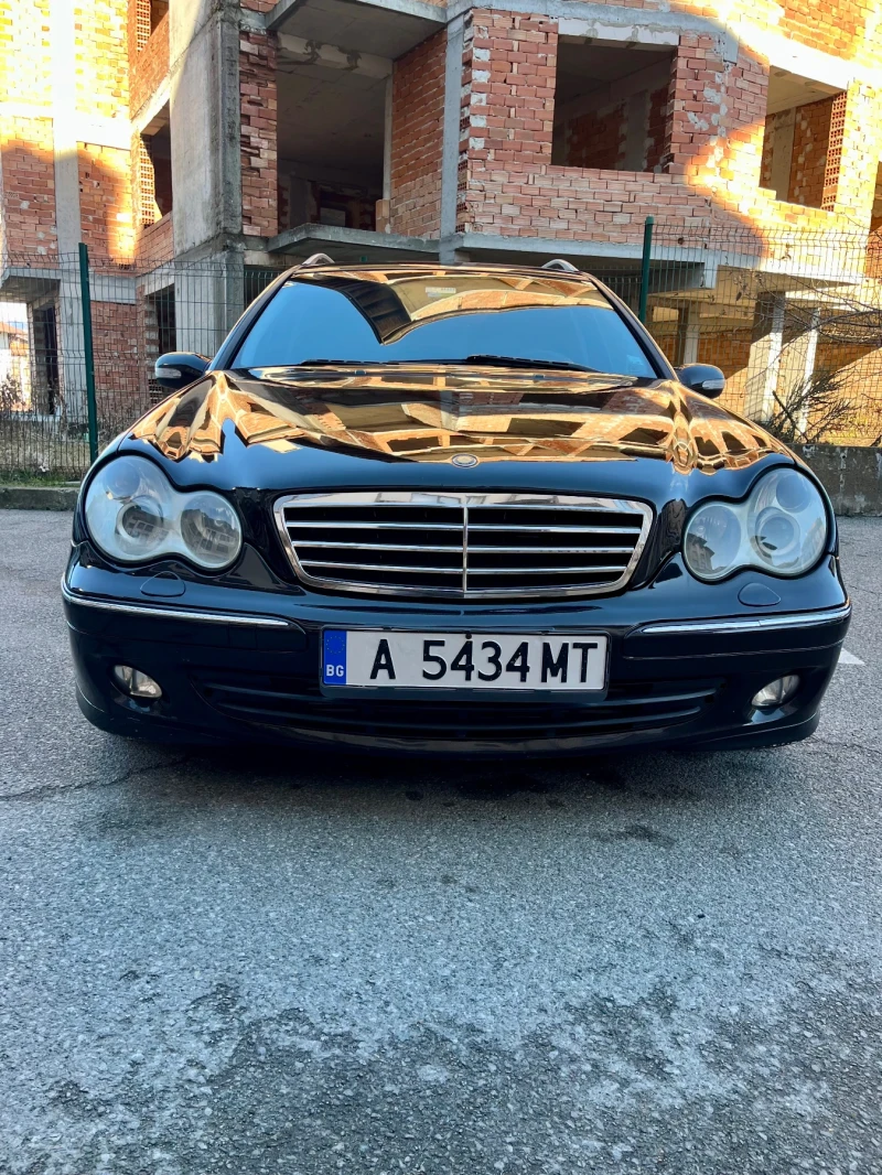 Mercedes-Benz C 220 Avangarde sport package facelift , снимка 1 - Автомобили и джипове - 48323009