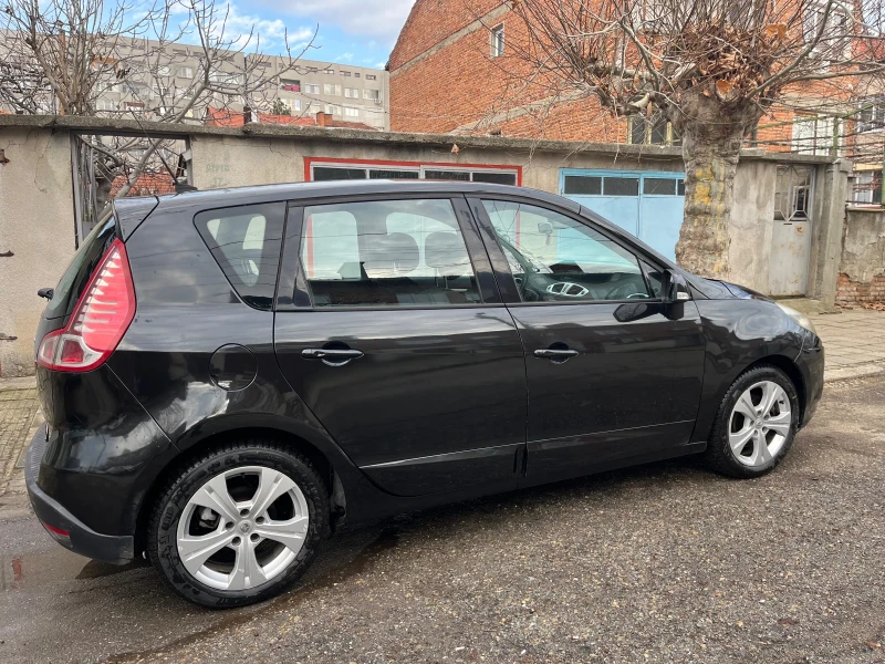 Renault Scenic DCI, снимка 4 - Автомобили и джипове - 48372113