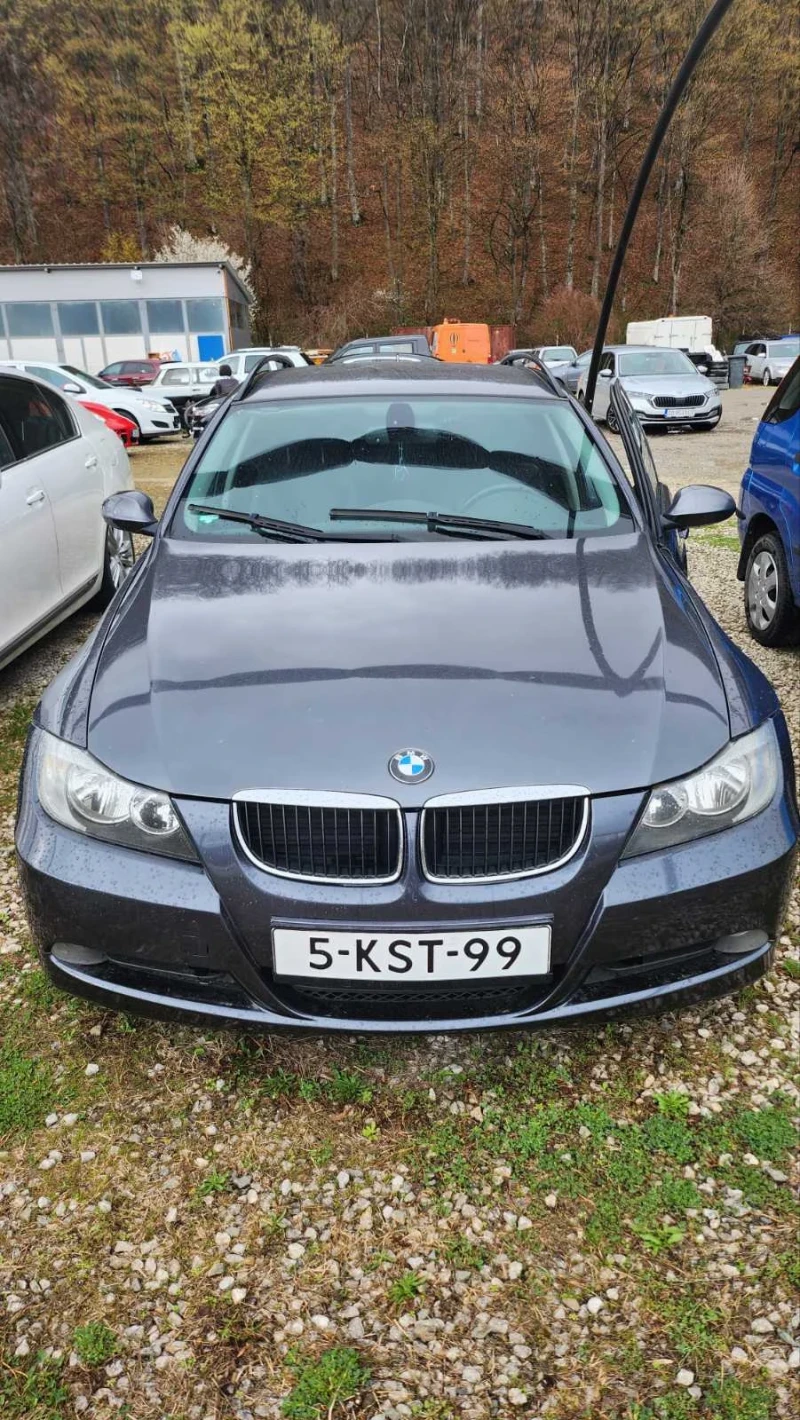 BMW 320, снимка 1 - Автомобили и джипове - 49567593