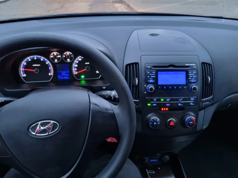 Hyundai I30 SW, снимка 12 - Автомобили и джипове - 52347075