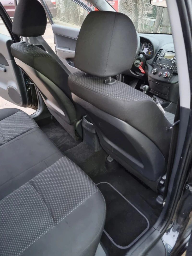 Hyundai I30 SW, снимка 6 - Автомобили и джипове - 52347075