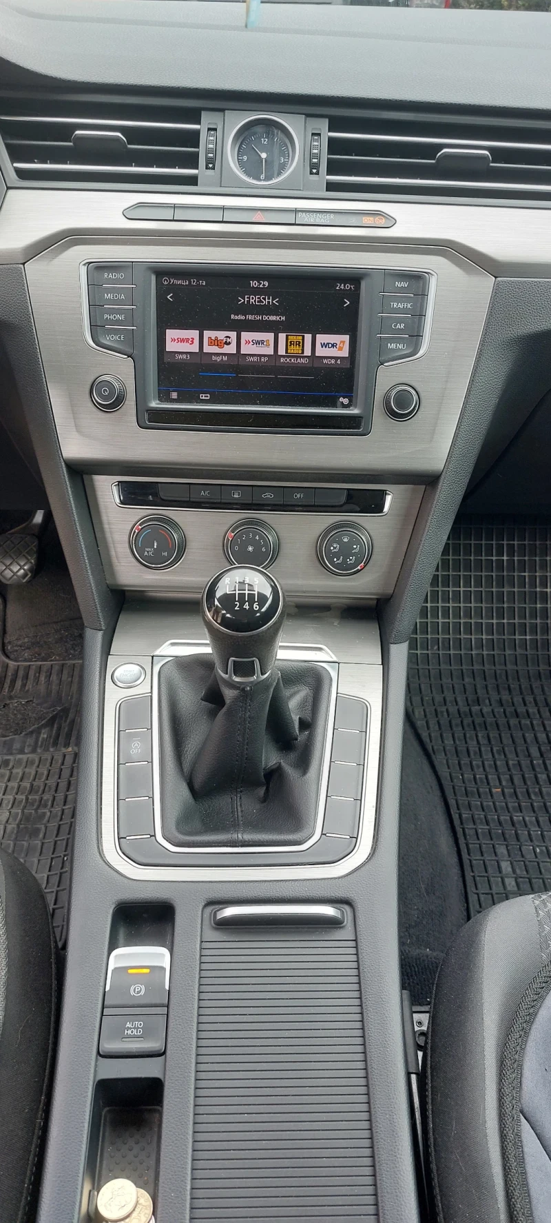 VW Passat Combi, снимка 6 - Автомобили и джипове - 52862872