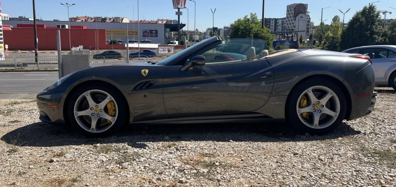 Ferrari California, снимка 2 - Автомобили и джипове - 52617471