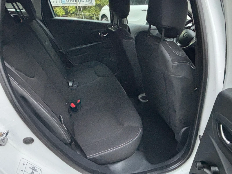 Renault Clio 1.5 DCI, снимка 8 - Автомобили и джипове - 52033224