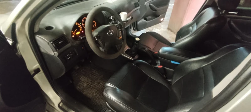 Toyota Avensis, снимка 7 - Автомобили и джипове - 52570485