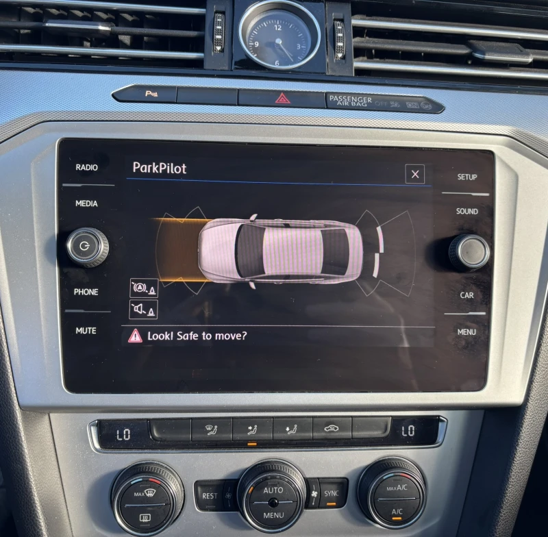 VW Passat Comfortline 1.5 TSI, снимка 11 - Автомобили и джипове - 53093474